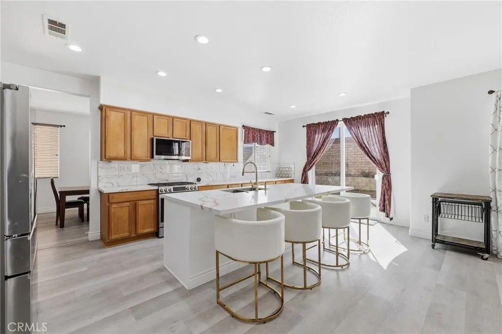 Photo of 6864 Buchet Drive, Palmdale, CA 93552 (MLS # SR26030410)