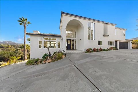 Photo of 1522 Maxwell Lane, Vista, CA 92084 (MLS # SW25280370)