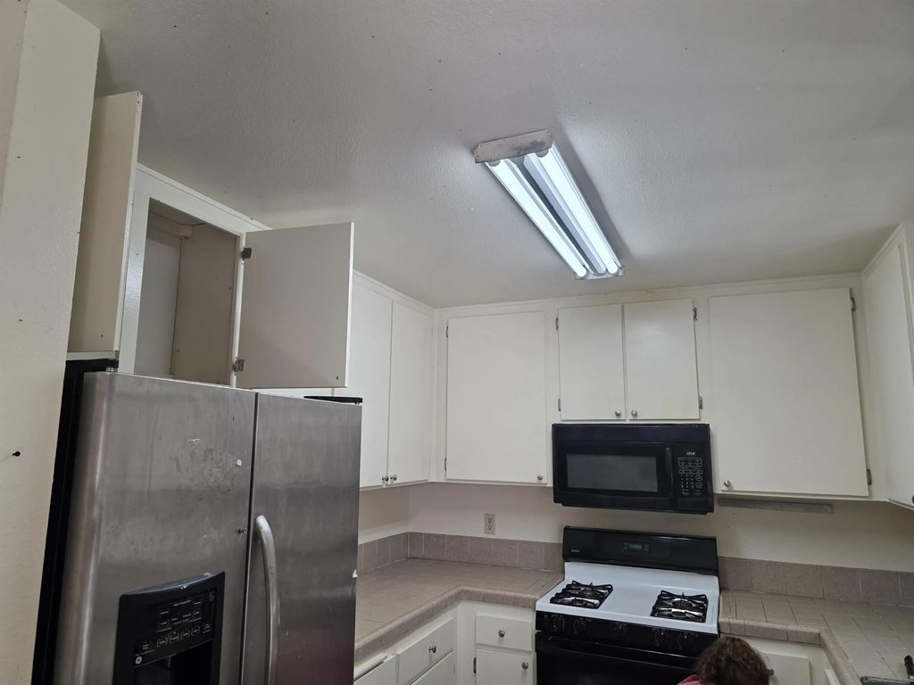 Photo of 1332 la Tempra Corte, Chula Vista, CA 91911 (MLS # 250041957)