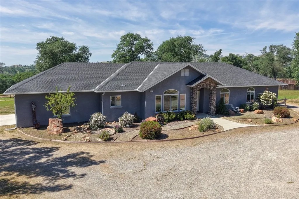 5427 Shooting Star Road