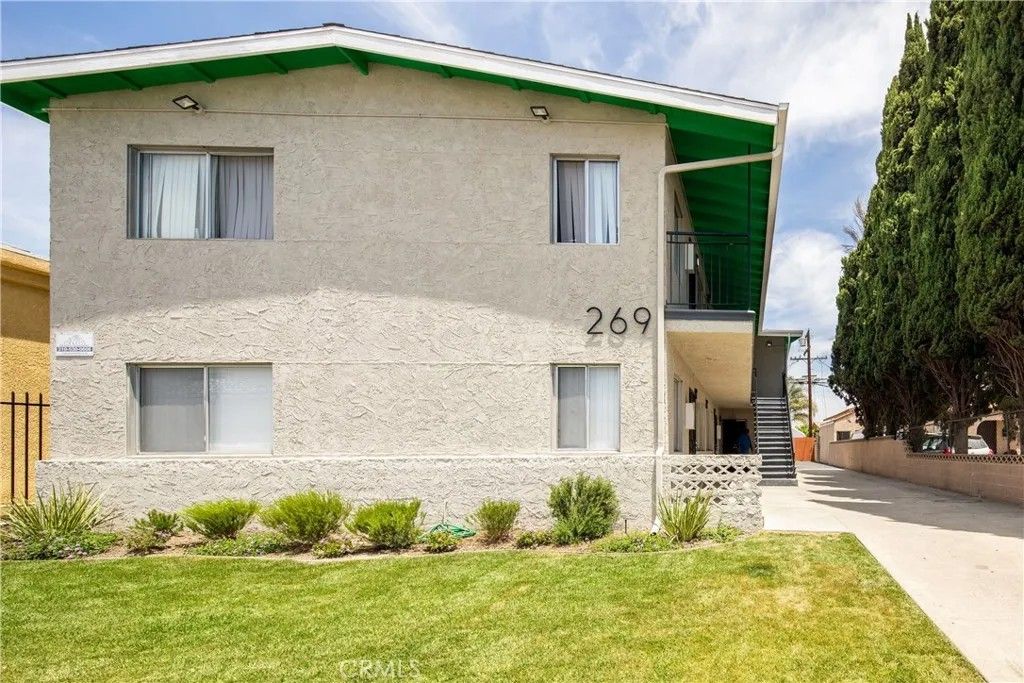 Photo of 269 E Market Street, Long Beach, CA 90805 (MLS # SB26003176)