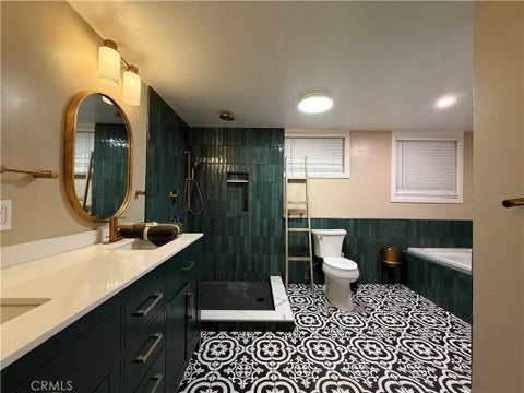 Photo of 1214 Holly Street, Oceanside, CA 92058 (MLS # SW26219651)