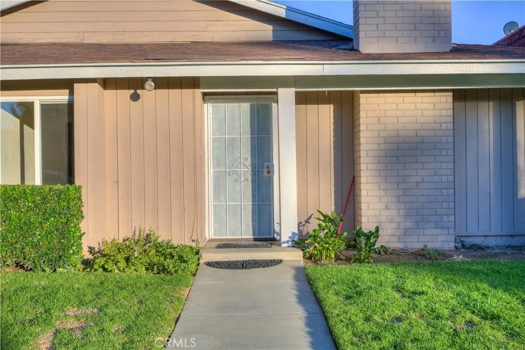 Photo of 154 Linda Way #A, Upland, CA 91786 (MLS # WS25272868)