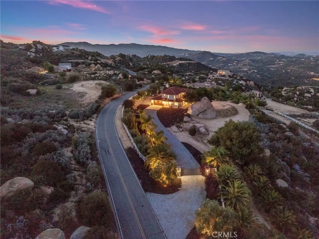 41950 Hacienda Dr