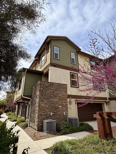 Photo of 415 mission villas Road, San Marcos, CA 92069 (MLS # 260005387)