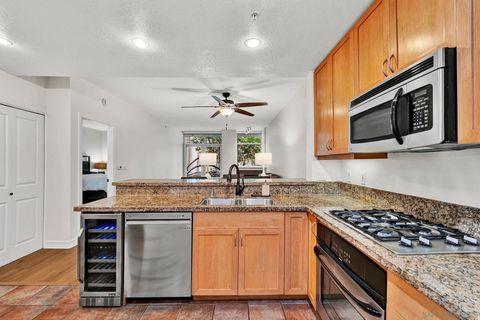 Tiny photo for 850 Beech St #213, San Diego, CA 92101 (MLS # 250040169)