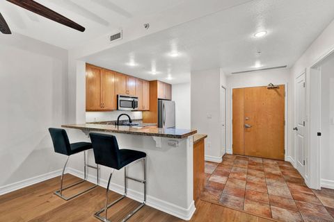 Tiny photo for 850 Beech St #213, San Diego, CA 92101 (MLS # 250040169)