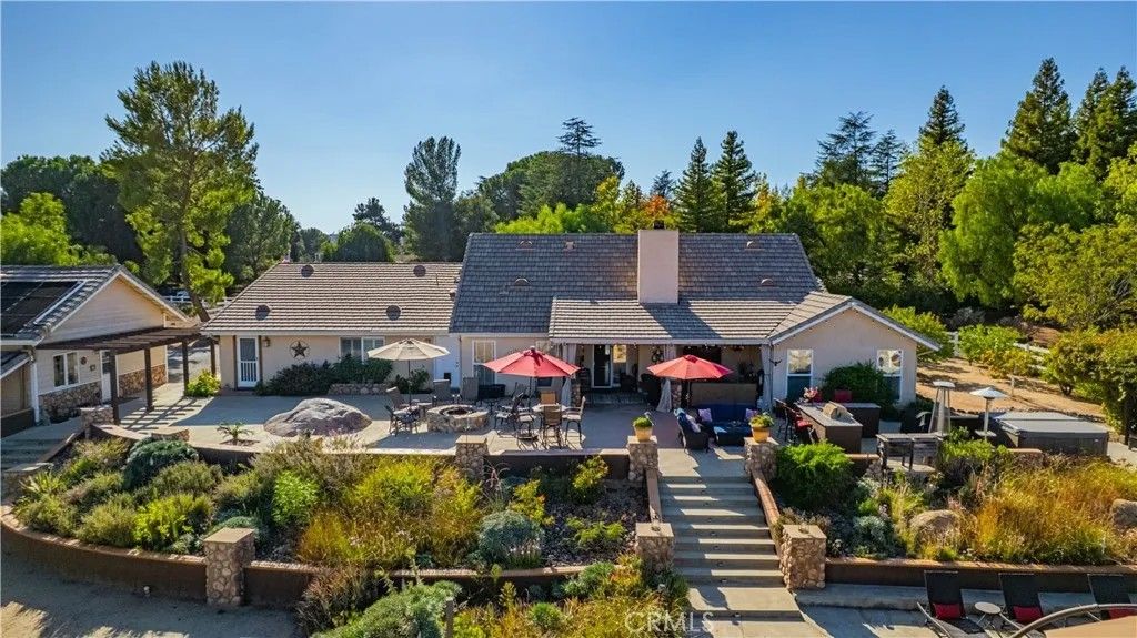 Photo of 19315 Avenida Cordoba, Murrieta, CA 92562 (MLS # SW26005013)