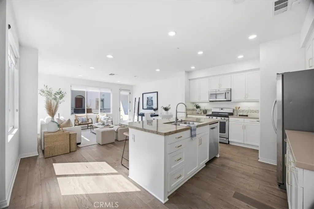 Photo of 12921 Union Avenue #107, Hawthorne, CA 90250 (MLS # SB26060683)