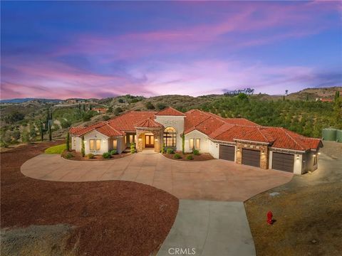 25700 El Chaval Place Temecula CA 92590