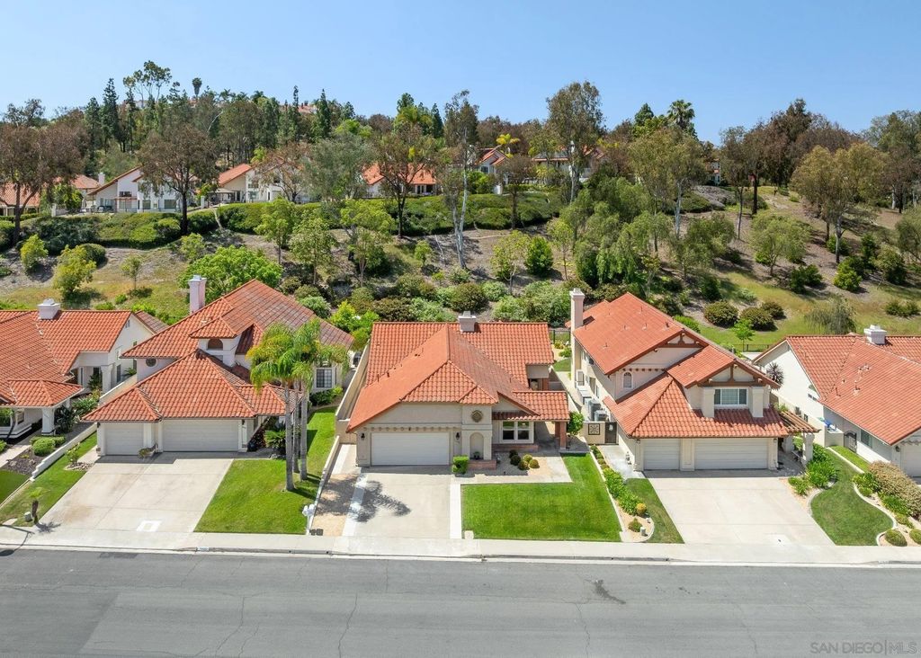 Photo of 16504 Calle Pulido, San Diego, CA 92128 (MLS # 260009698)