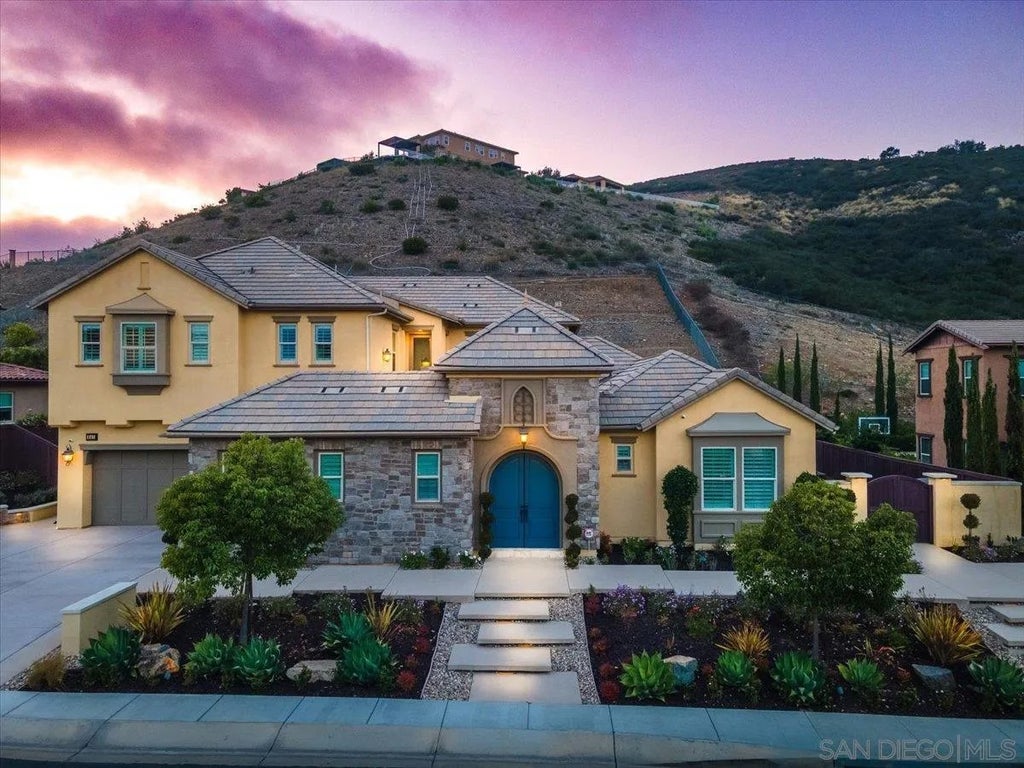 Photo of 541 Ledge ST, San Marcos, CA 92078 (MLS # 260021143)
