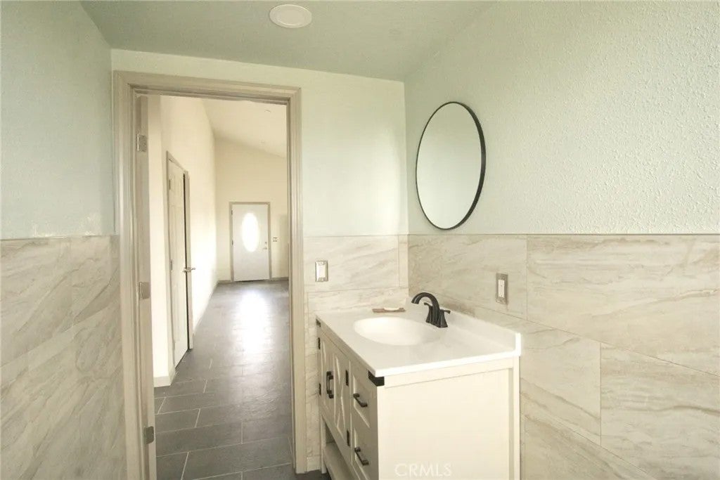 74804 Serrano Drive
