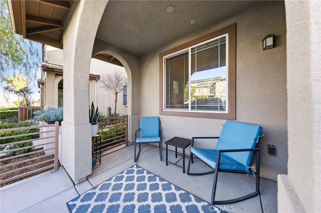 Photo of 6069 Satterfield Way, Chino, CA 91710 (MLS # AR26015445)