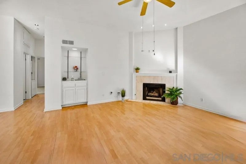 Photo of 5170 Clairemont Blvd Blvd #9, San Diego, CA 92117 (MLS # 260020313)