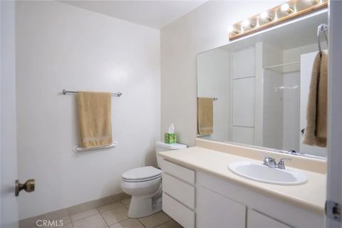Tiny photo for 327 Chestnut Hill #22, Thousand Oaks, CA 91360 (MLS # FR25223157)