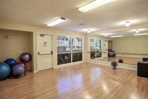 Tiny photo for 327 Chestnut Hill #22, Thousand Oaks, CA 91360 (MLS # FR25223157)
