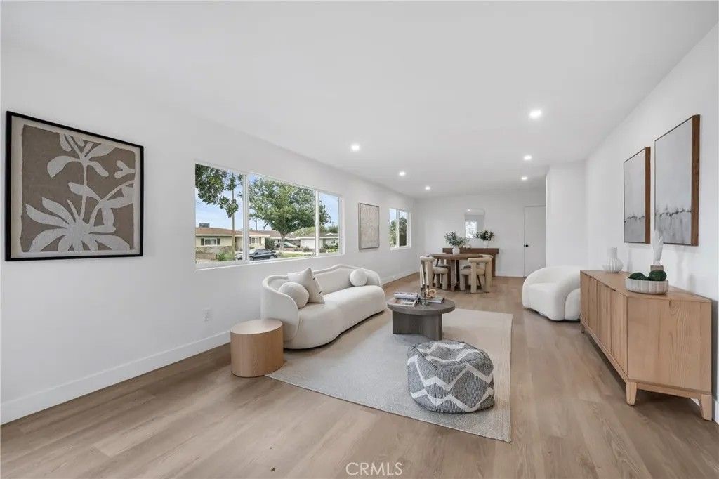 Photo of 9092 Tangelo Ave, Fontana, CA 92335 (MLS # AR26001606)