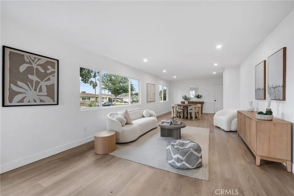 Photo of 9092 Tangelo Ave, Fontana, CA 92335 (MLS # AR26001606)