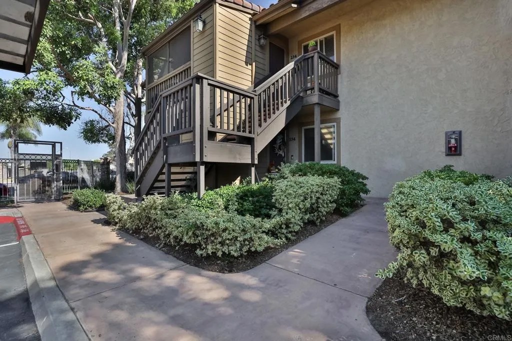 1925 Avenida del Mexico 154