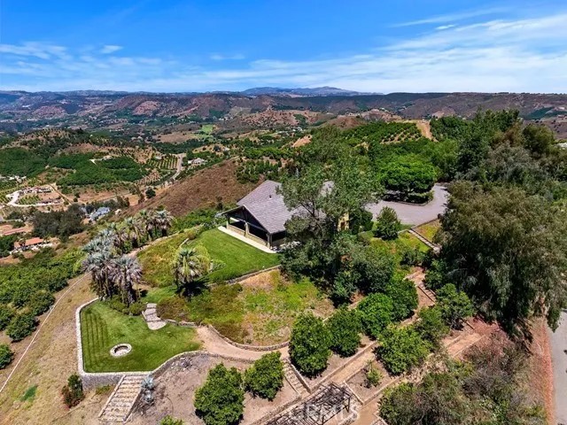 44665 La Cruz Drive