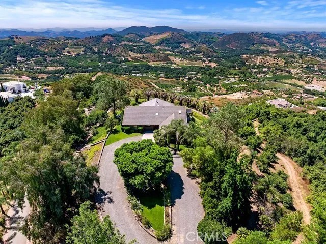 44665 La Cruz Drive