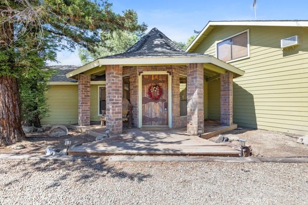 Photo of 39330 W Hwy 198, Coalinga, CA 93210 (MLS # FR26059506)