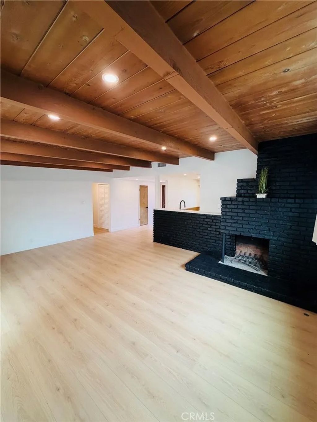 Photo of 10024 Norwich Avenue, Mission Hills (san Fernando), CA 91345 (MLS # SR26089059)