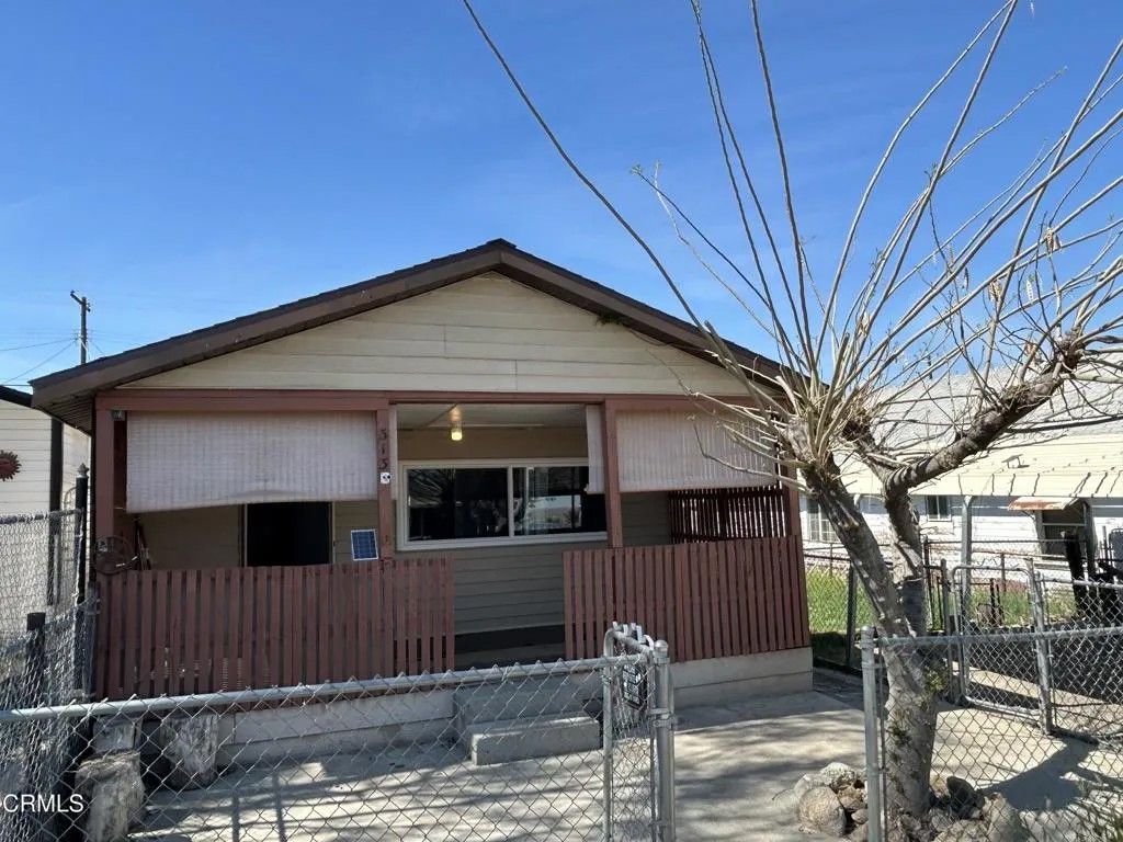 Photo of 313 General Petroleum Avenue, Taft, CA 93268 (MLS # V1-35249)