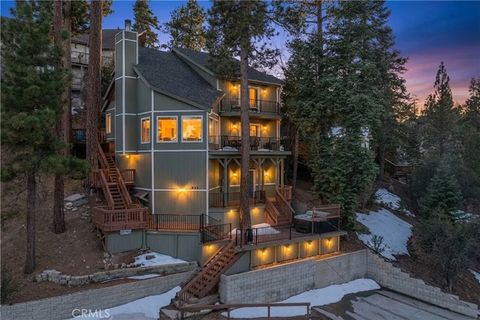 Photo of 852 Cameron Dr, Big Bear Lake, CA 92315 (MLS # IG26042161)