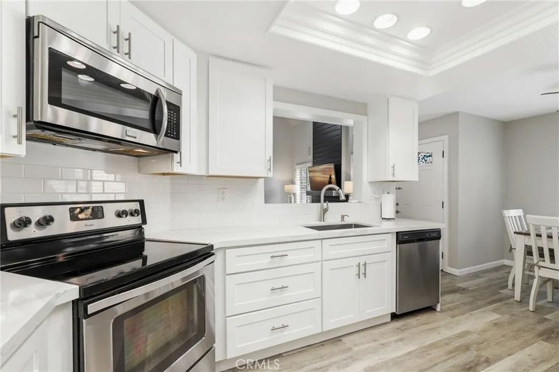 27841 Persimmon 44
