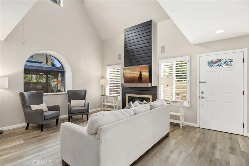 27841 Persimmon 44