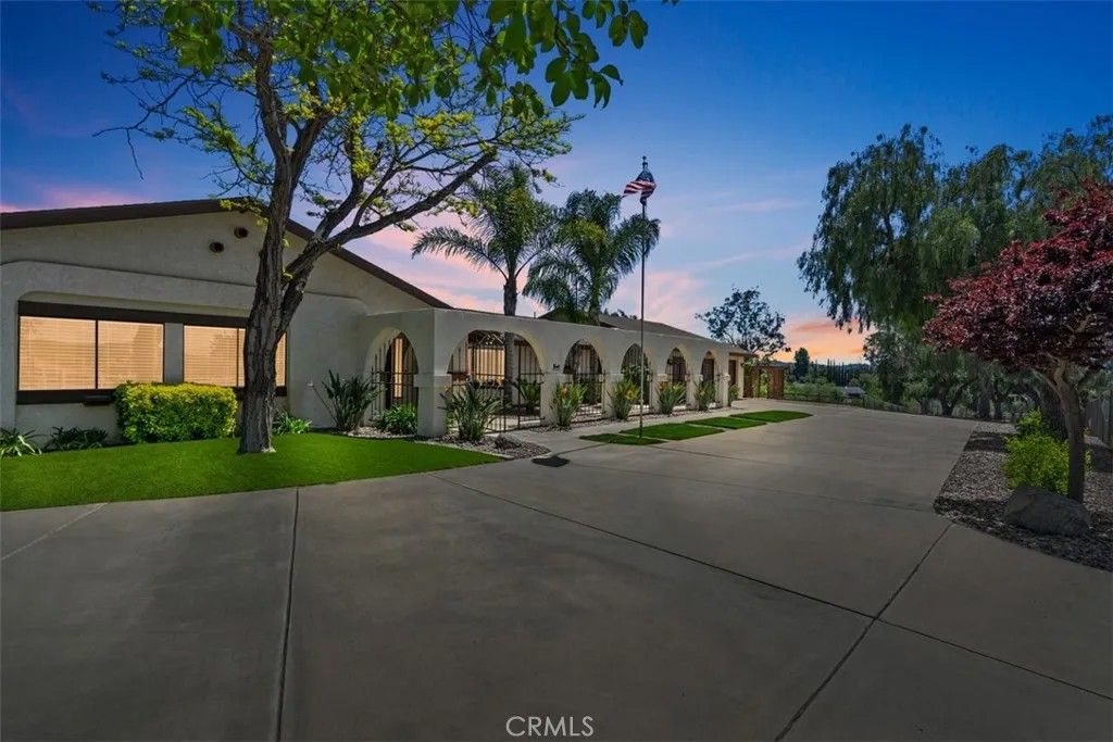 Photo of 37790 Los Alamos Road, Murrieta, CA 92563 (MLS # SW25188725)