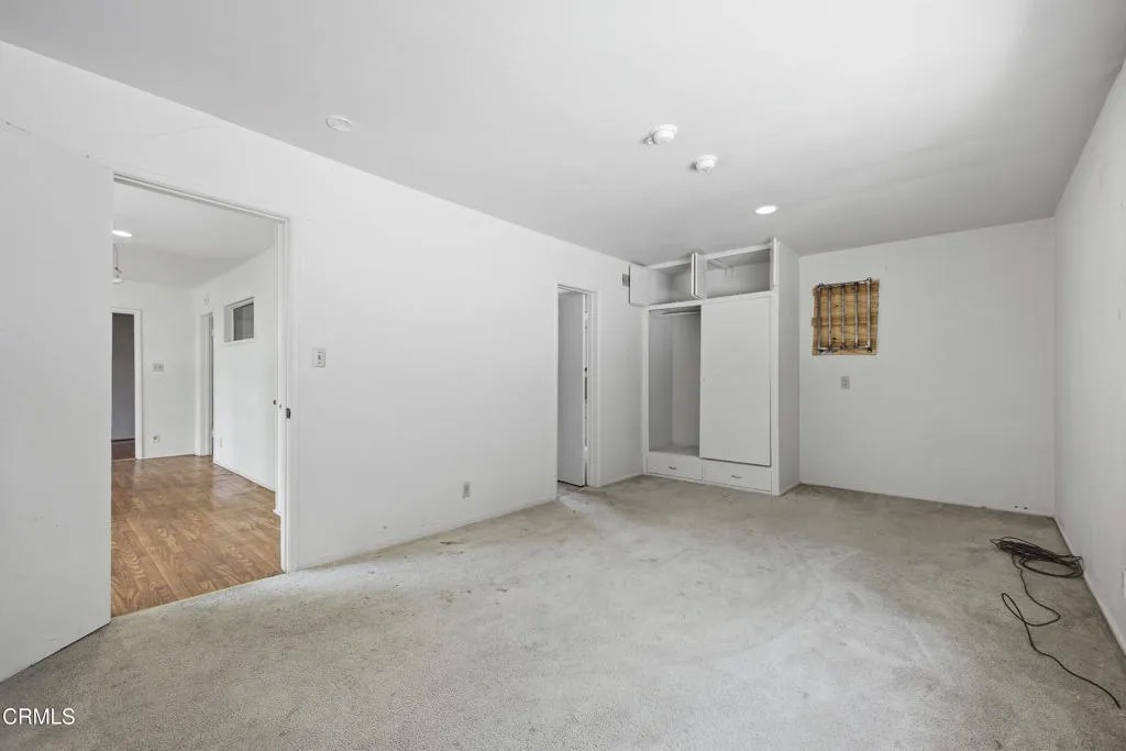 808 Valley View Road