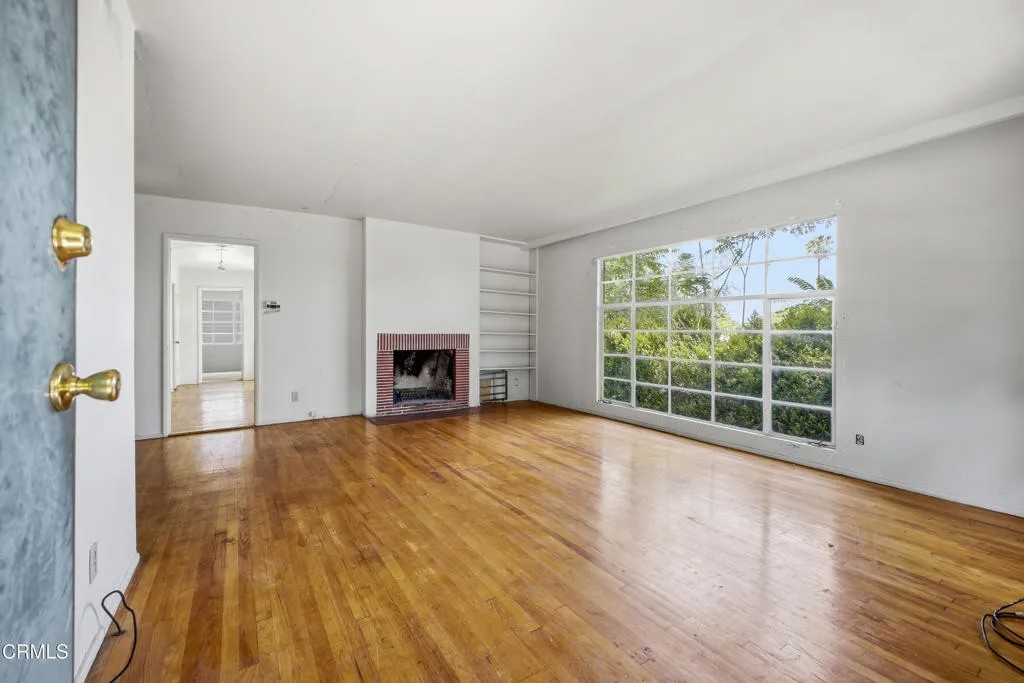 808 Valley View Road