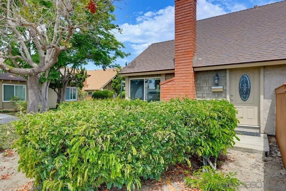10639 Escobar Dr