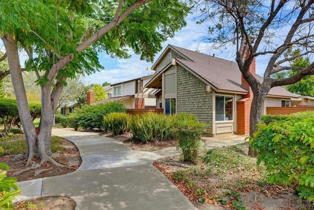 10639 Escobar Dr