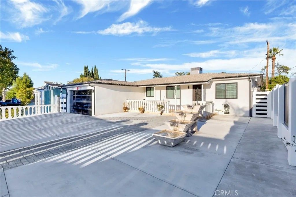 Photo of 8150 Ranchito Avenue, Panorama City, CA 91402 (MLS # DW25266261)