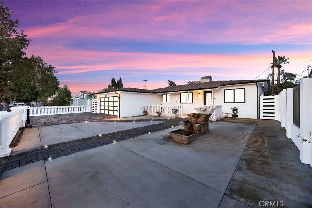 Photo of 8150 Ranchito Avenue, Panorama City, CA 91402 (MLS # DW25266261)