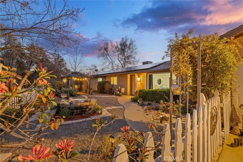 Photo of 31020 Moccassin Court, Coarsegold, CA 93614 (MLS # FR26035850)