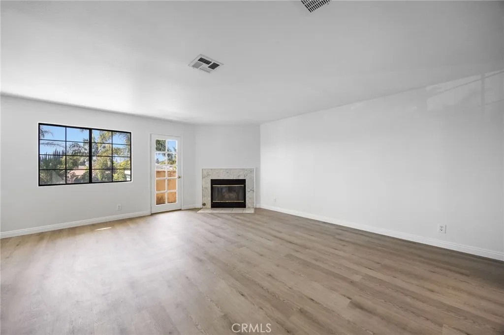 11033 Old River School Road 8