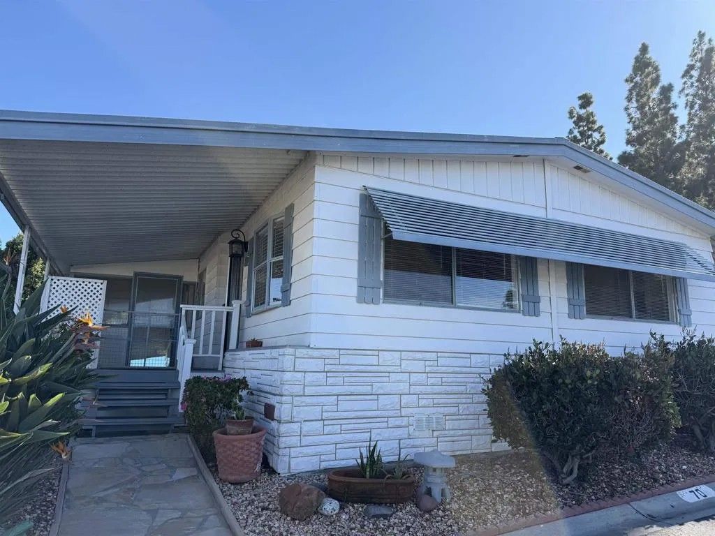 Photo of 2130 Sunset Dr #70, Vista, CA 92081 (MLS # NDP2600335)