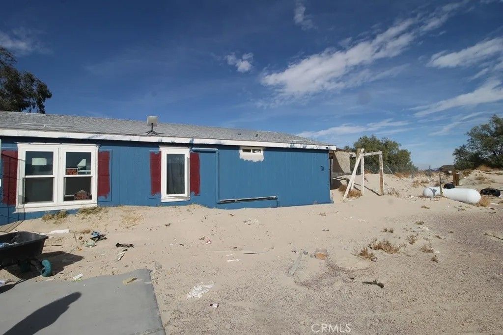 Photo of 46160 Palma Vista Road, Newberry Springs, CA 92365 (MLS # HD26022351)