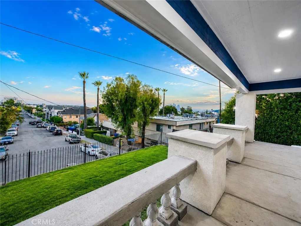3095 George Street