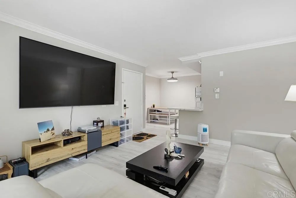 204 Woodland Parkway 122