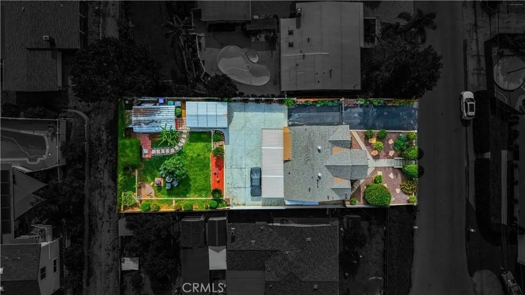 Photo of 637 Iowa St, Fallbrook, CA 92028 (MLS # SW25253701)