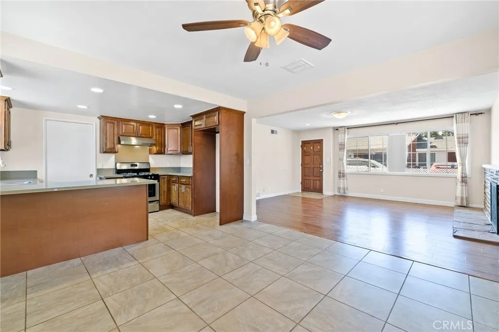 4605 Cedar Ave