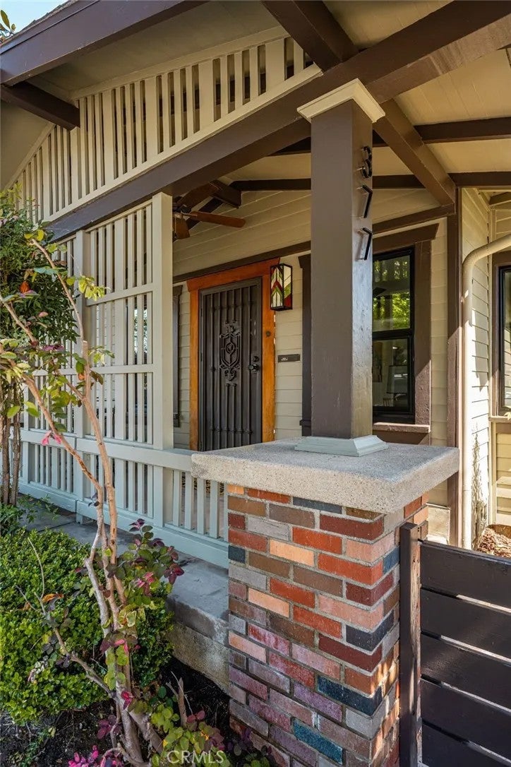 377 Ximeno Avenue