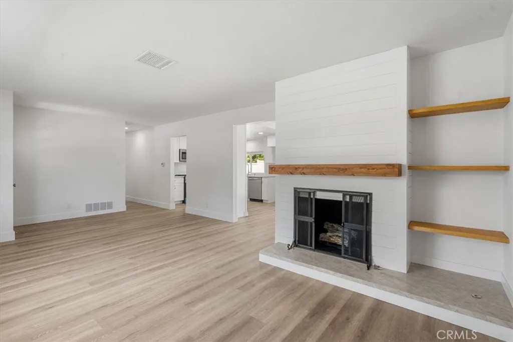 554 Dorena