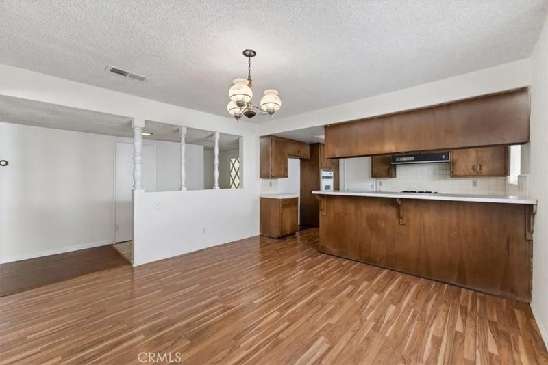 4529 Bartlett